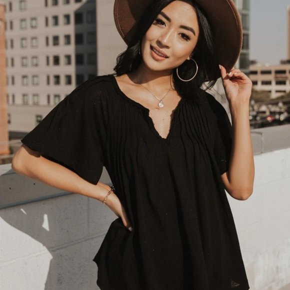 bohme Tops - NWOT Bohme Black Flutter Sleeve Tee -a Small